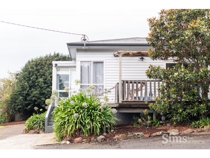 18 Benjamin Street, Trevallyn TAS 7250