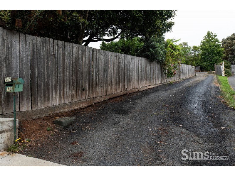 18 Benjamin Street, Trevallyn TAS 7250