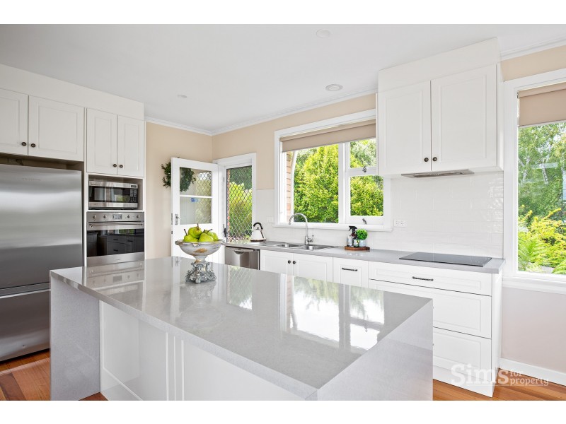 17 Veronica Crescent, Norwood TAS 7250