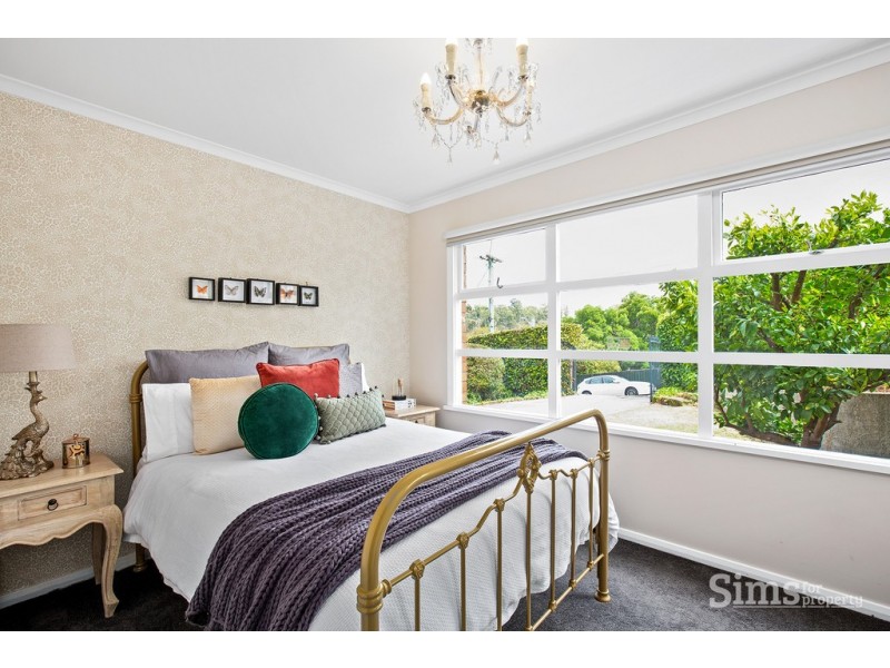 17 Veronica Crescent, Norwood TAS 7250