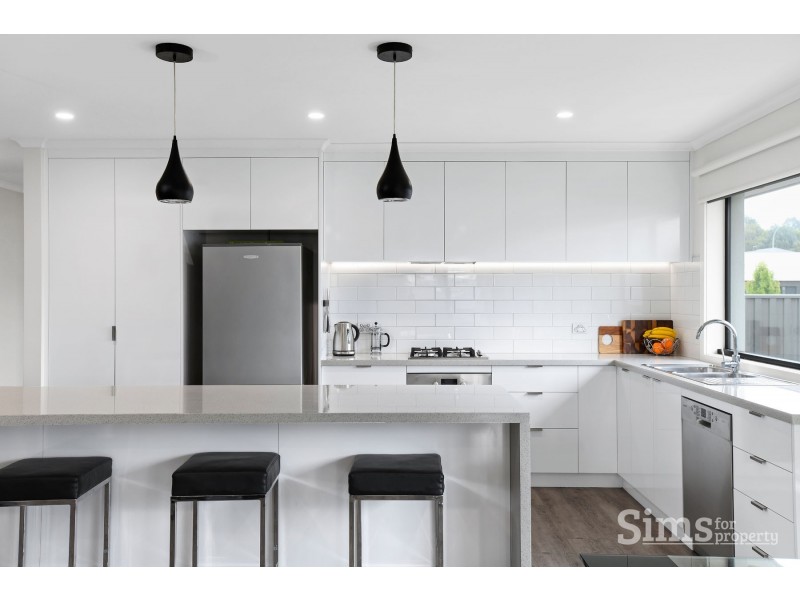 42 Lakeside Drive, Kings Meadows TAS 7249