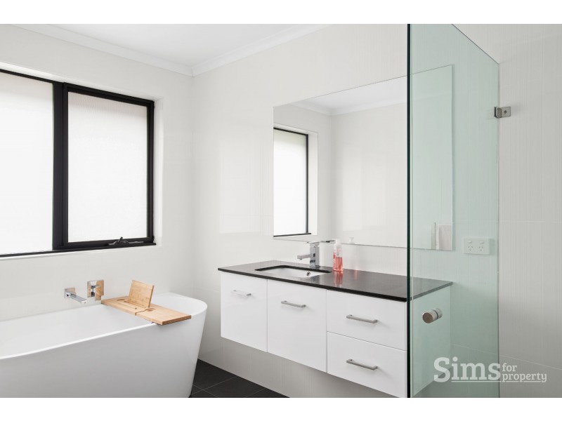 42 Lakeside Drive, Kings Meadows TAS 7249