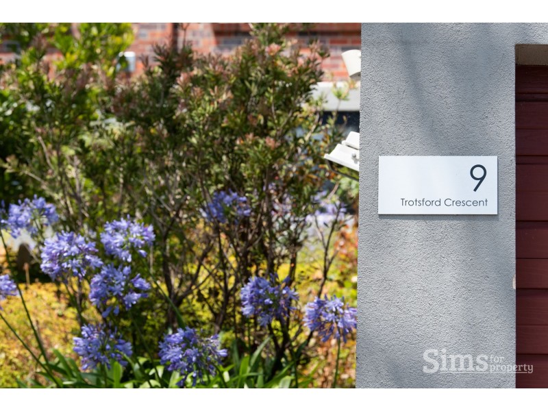9 Trotsford Crescent, Newstead TAS 7250