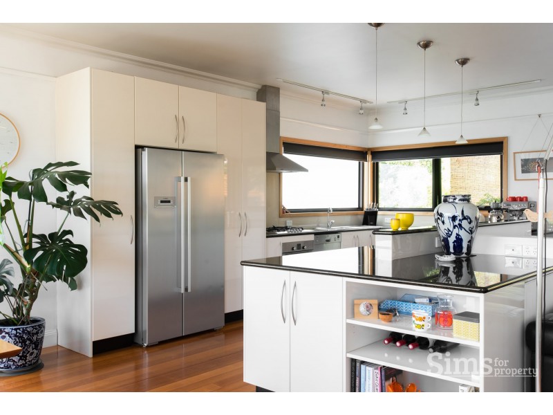 9 Trotsford Crescent, Newstead TAS 7250