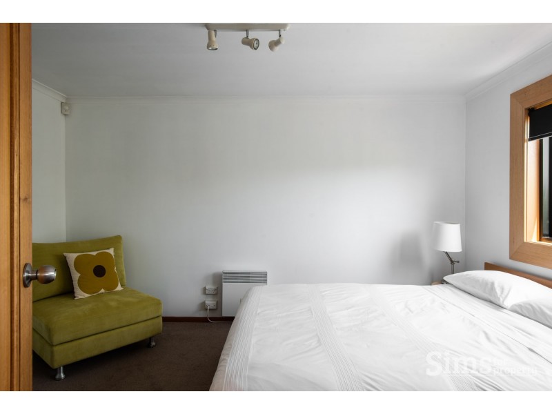 9 Trotsford Crescent, Newstead TAS 7250