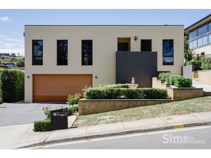 17 Leonard Street, South Launceston TAS 7249