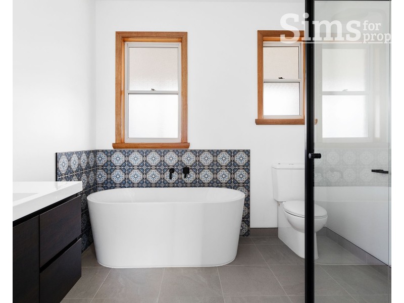 1B Vale Street, Prospect Vale TAS 7250