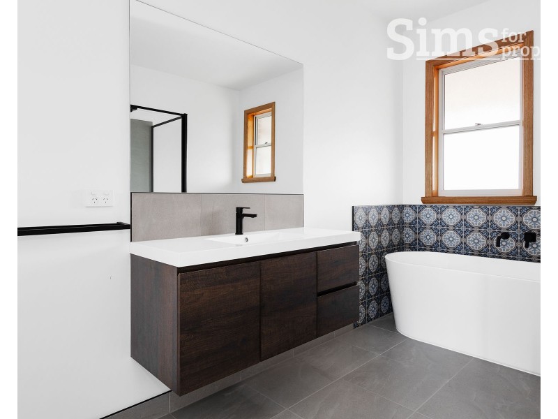 1B Vale Street, Prospect Vale TAS 7250