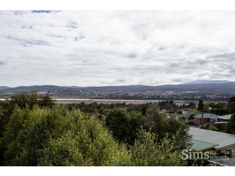2/5 Chevron Place, Riverside TAS 7250