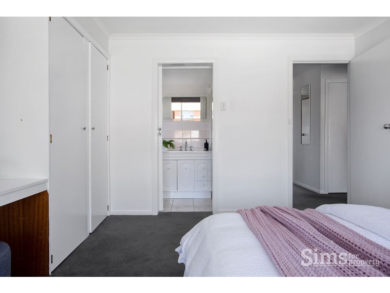 11 Heathfield Street, Norwood TAS 7250