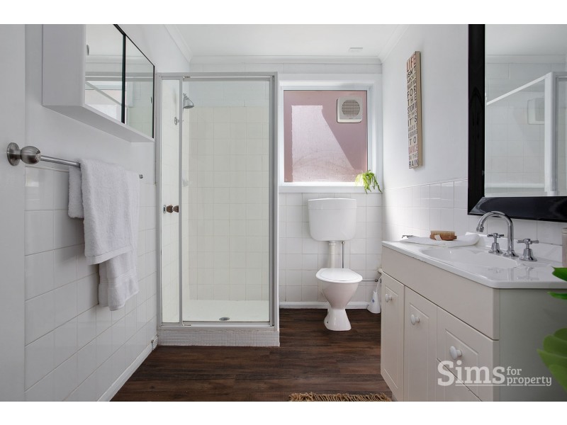 11 Heathfield Street, Norwood TAS 7250