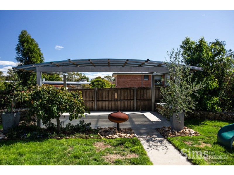 11 Heathfield Street, Norwood TAS 7250