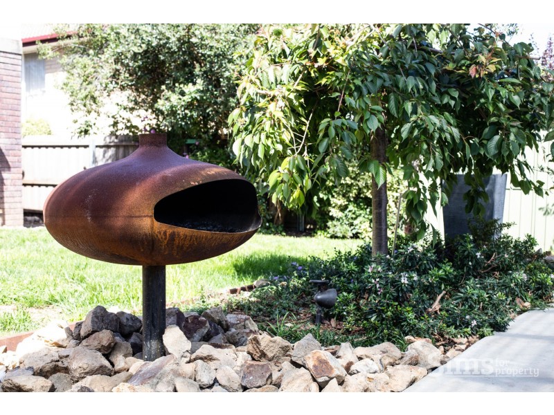 11 Heathfield Street, Norwood TAS 7250