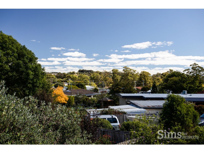 11 Heathfield Street, Norwood TAS 7250