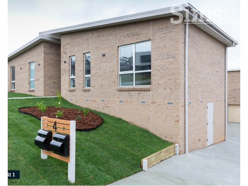 1/4 Asgard Place, Prospect Vale TAS 7250