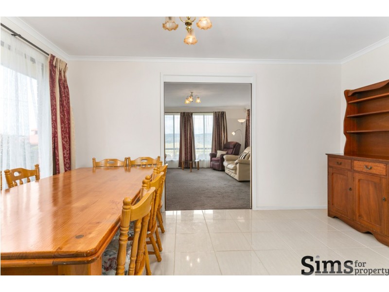 22 Vermeer Avenue, Newnham TAS 7248