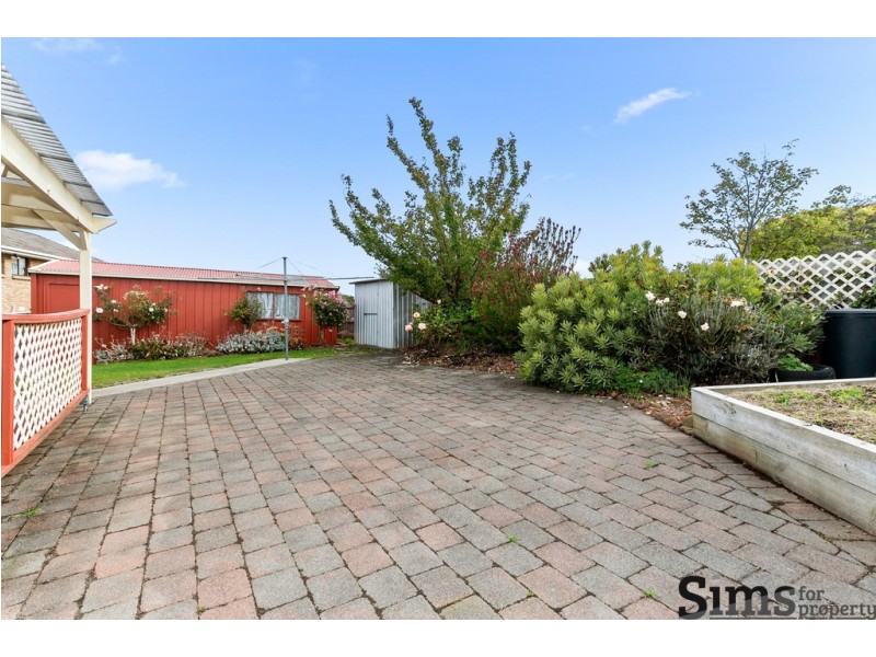 22 Vermeer Avenue, Newnham TAS 7248
