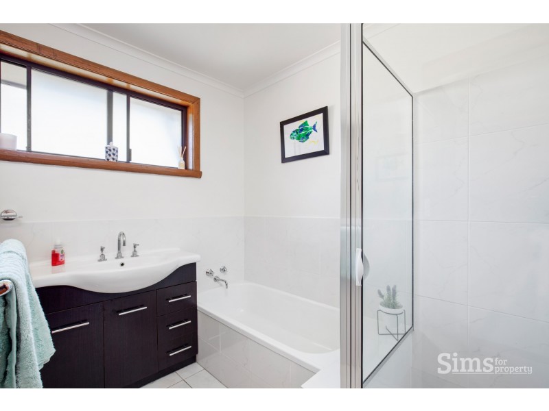 8 Grandview Place, Norwood TAS 7250
