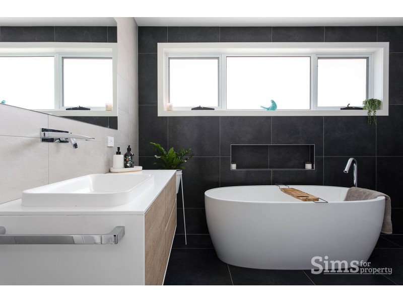 4 Wayne Place, Youngtown TAS 7249