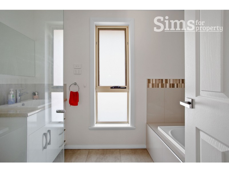 16 Dowerin Drive, Legana TAS 7277