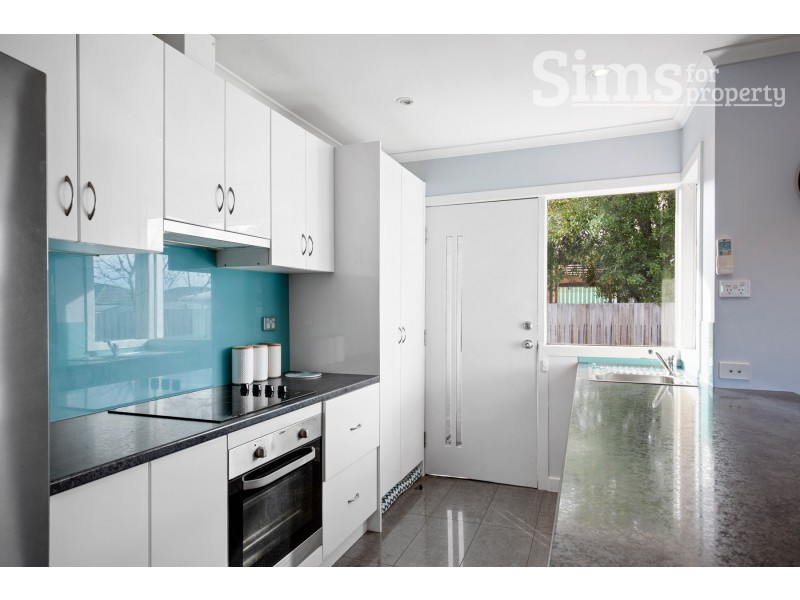 2/10 Kelvin Street, Youngtown TAS 7249