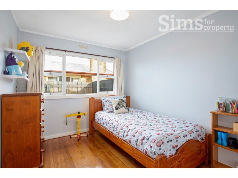 2/10 Kelvin Street, Youngtown TAS 7249