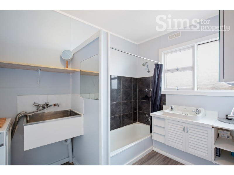 2/10 Kelvin Street, Youngtown TAS 7249