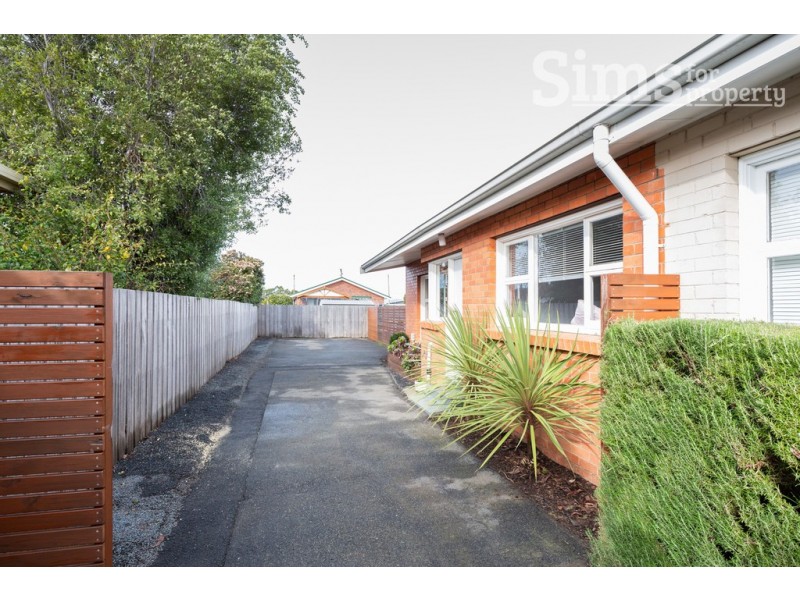 2/10 Kelvin Street, Youngtown TAS 7249