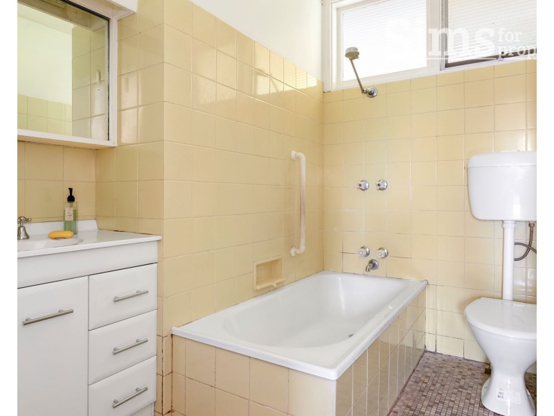 18 Eurella Street, Kings Meadows TAS 7249