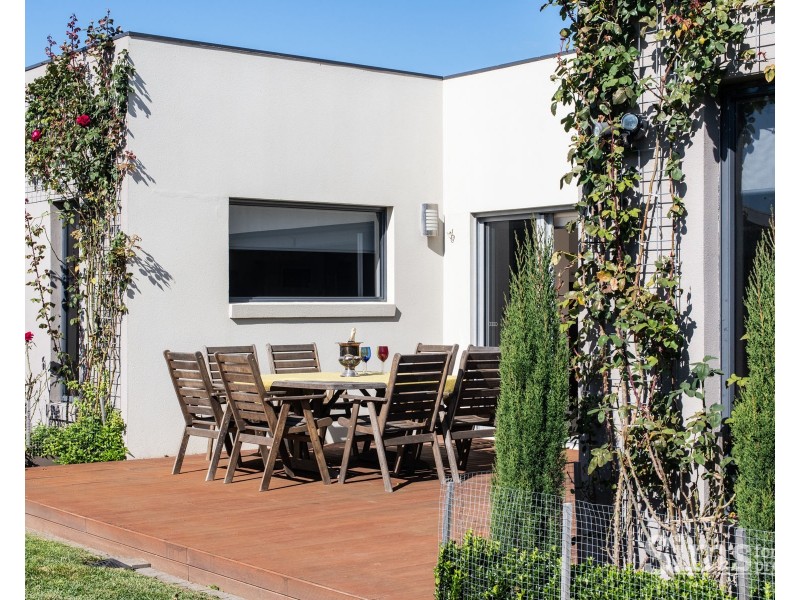 4 St James Close, Newstead TAS 7250
