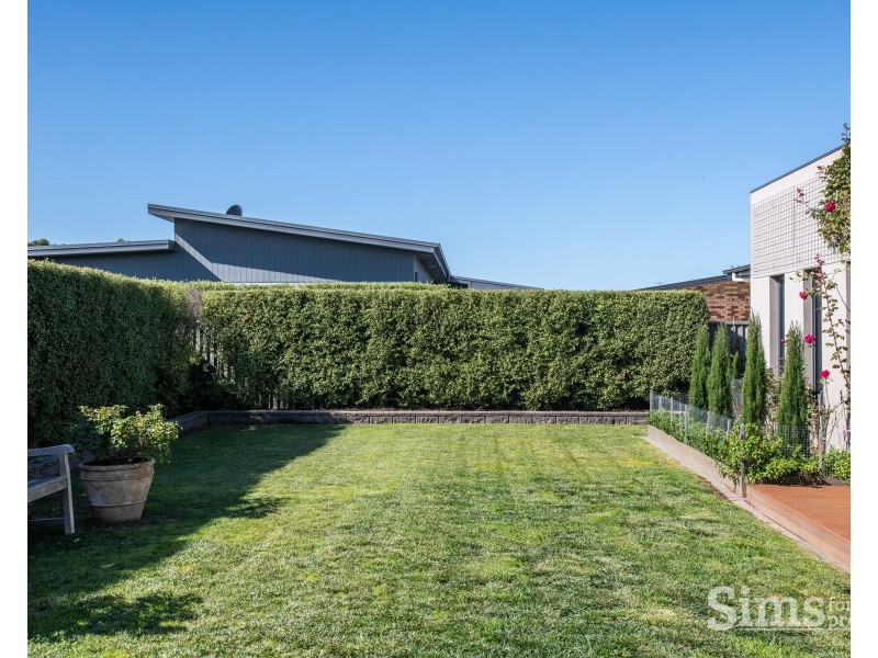 4 St James Close, Newstead TAS 7250