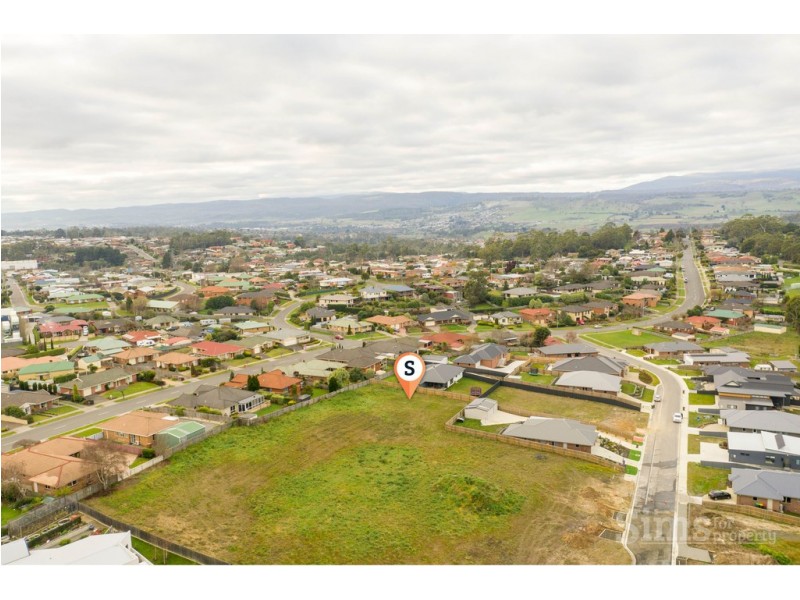 15 Pinot Parade, Youngtown TAS 7249