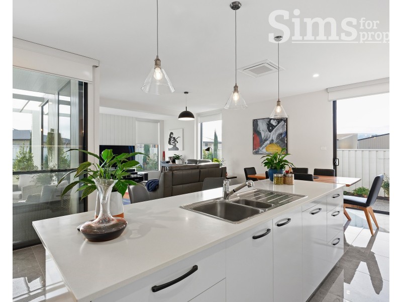 9/54 Landsborough Avenue, Newstead TAS 7250