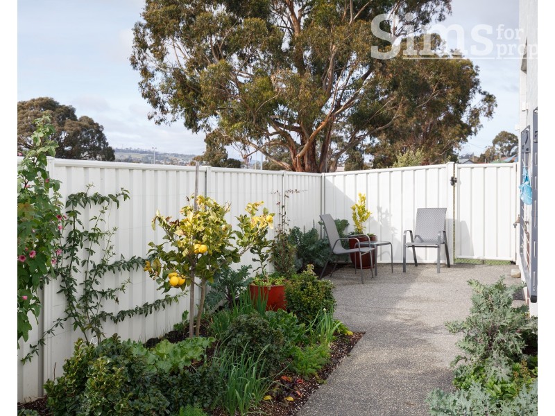 9/54 Landsborough Avenue, Newstead TAS 7250