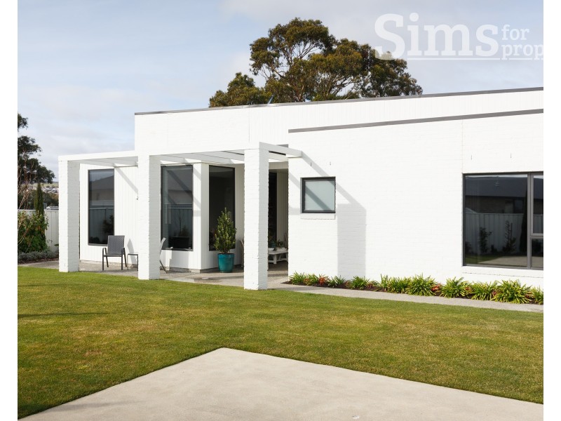 9/54 Landsborough Avenue, Newstead TAS 7250