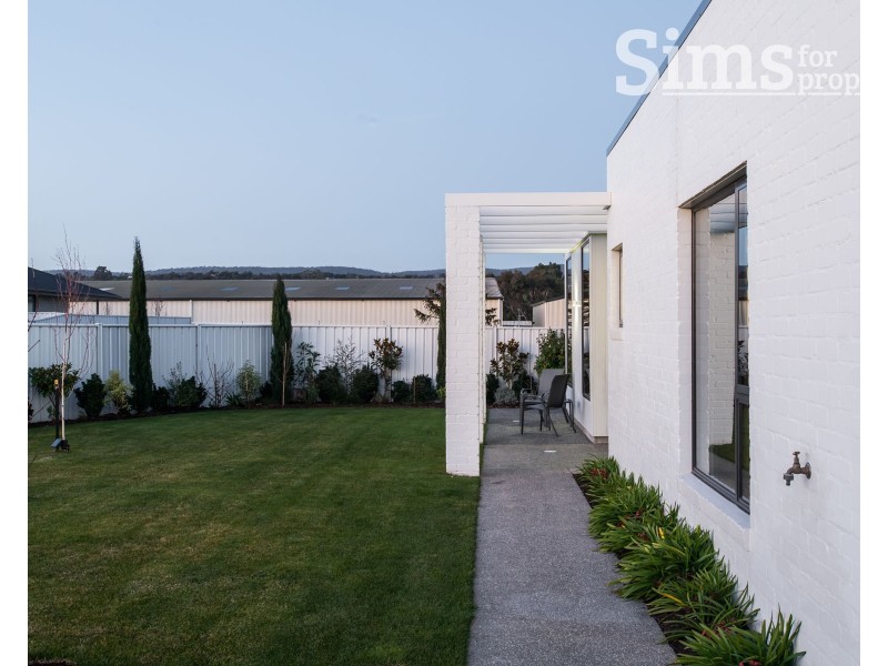 9/54 Landsborough Avenue, Newstead TAS 7250