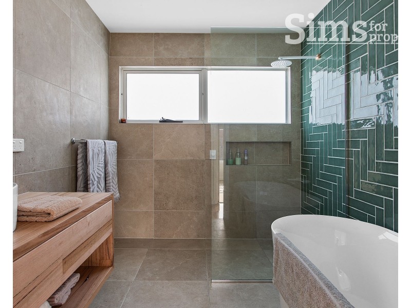 4 Raglan Street, Youngtown TAS 7249