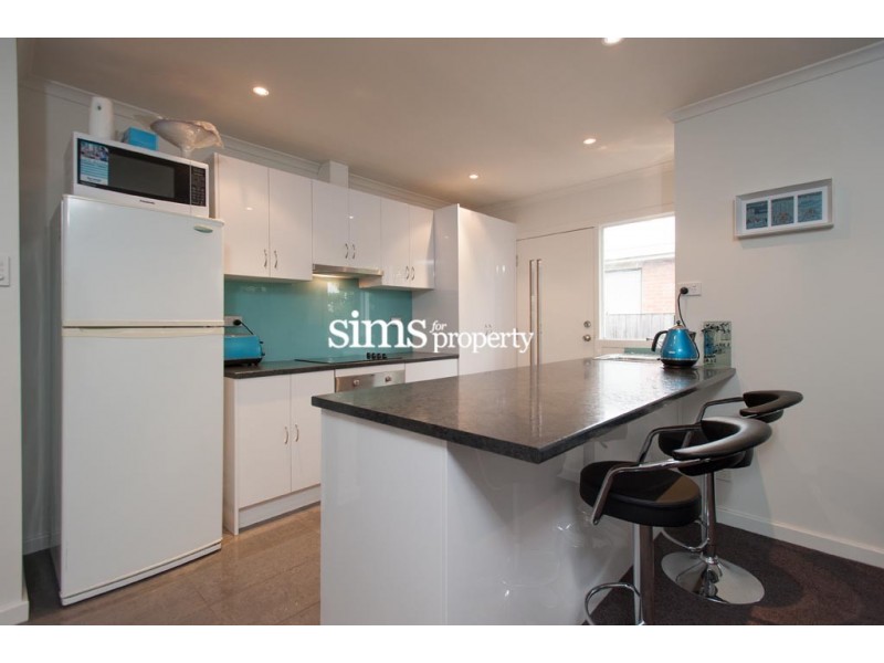 2/10 Kelvin Street, Youngtown TAS 7249