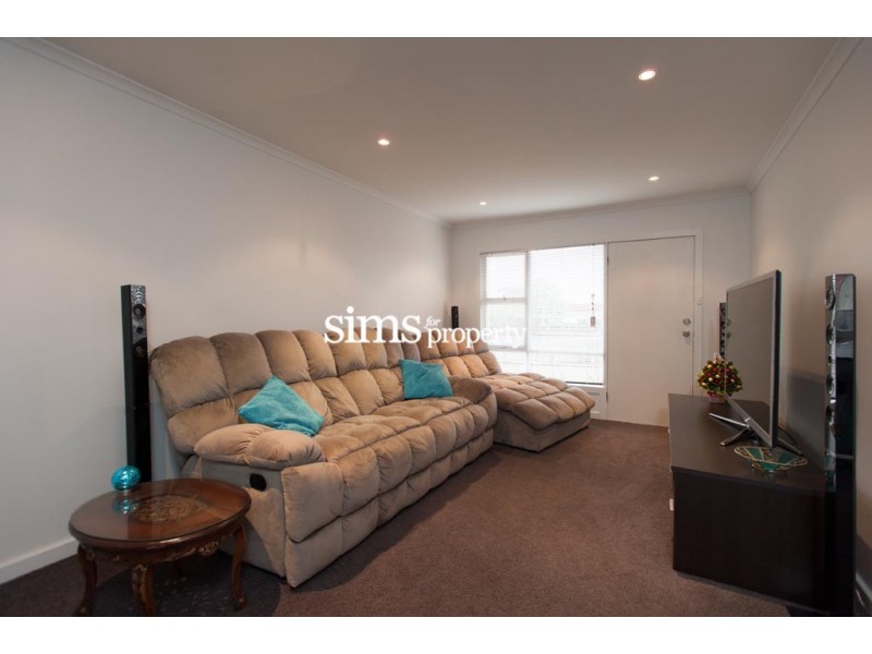 2/10 Kelvin Street, Youngtown TAS 7249