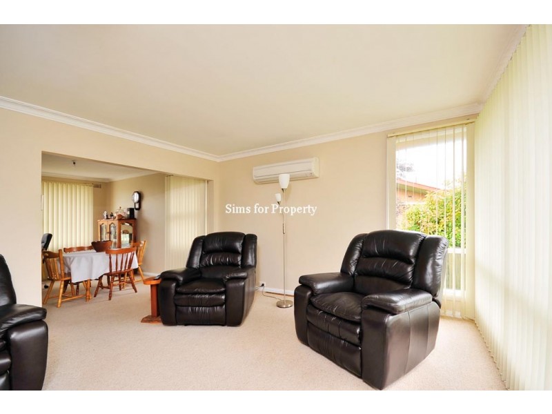 13 Helenwood Grove, Newnham TAS 7248