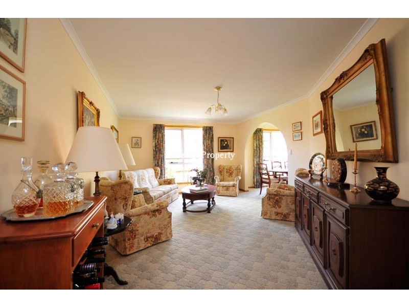 10 Woodrising Way, Prospect Vale TAS 7250