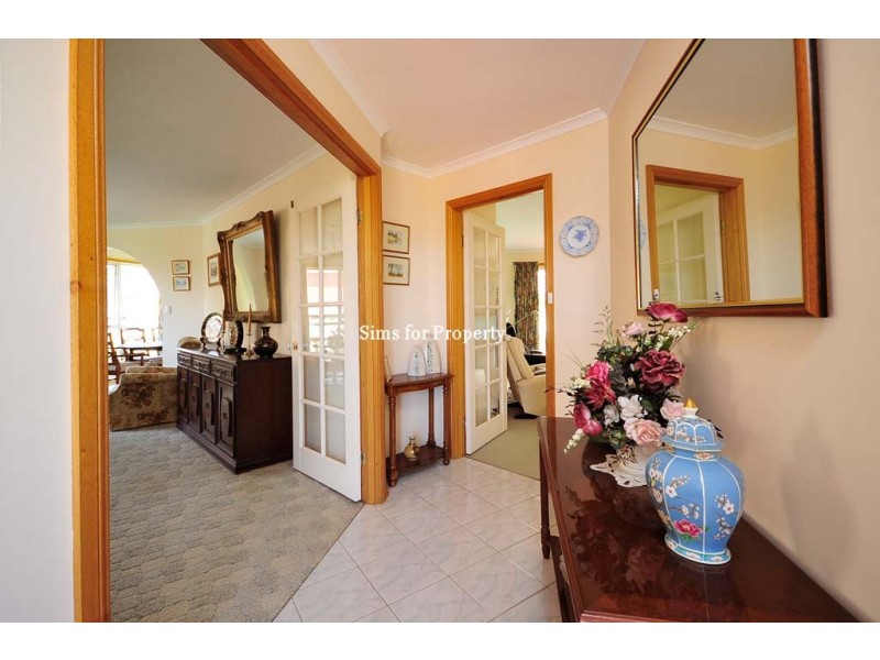 10 Woodrising Way, Prospect Vale TAS 7250