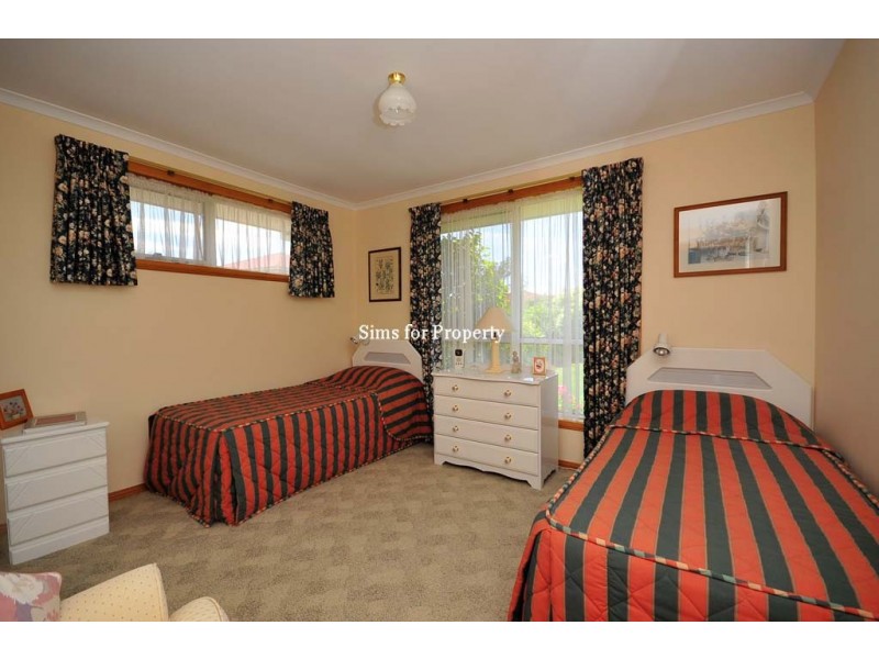 10 Woodrising Way, Prospect Vale TAS 7250