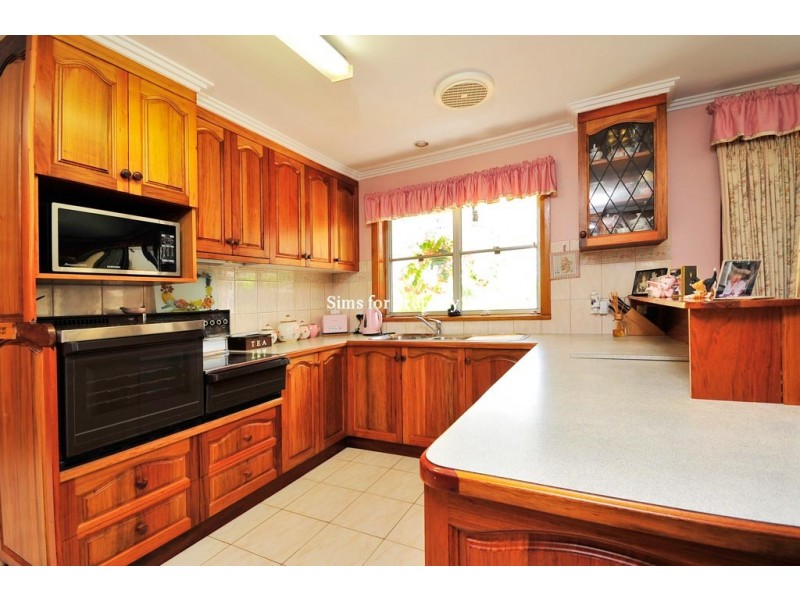 9 Beech Road, Norwood TAS 7250
