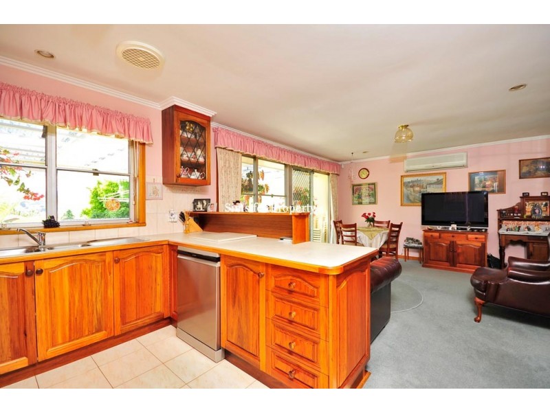 9 Beech Road, Norwood TAS 7250