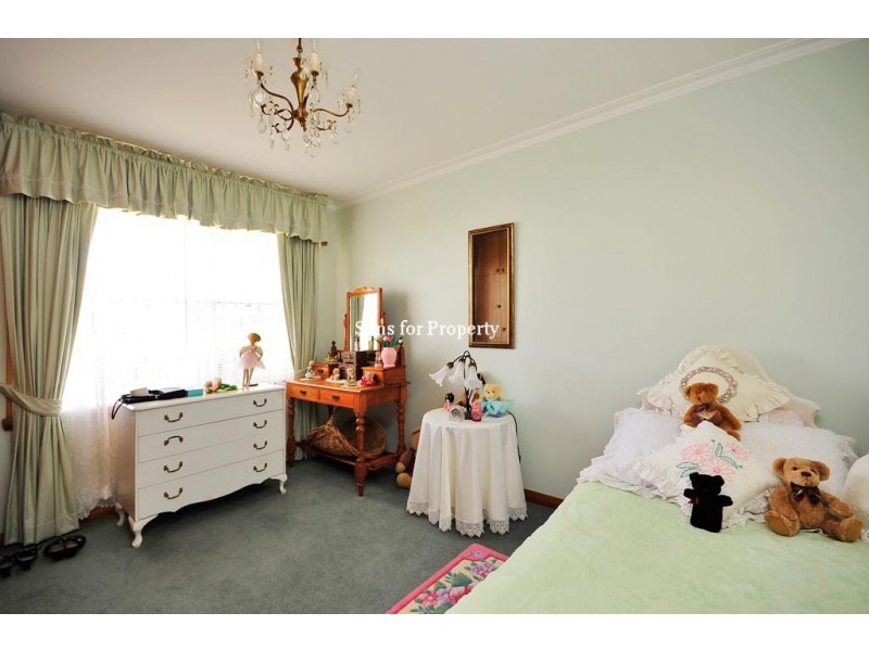9 Beech Road, Norwood TAS 7250