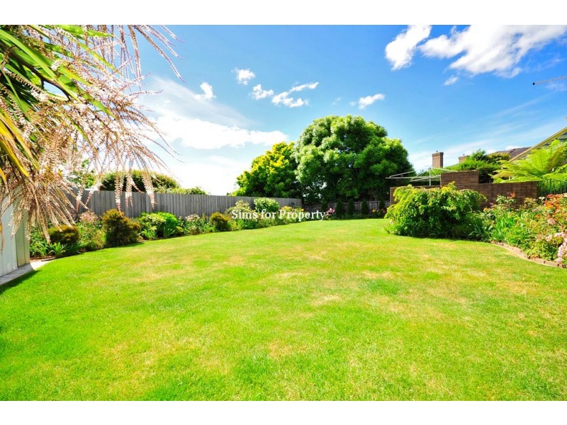 9 Beech Road, Norwood TAS 7250