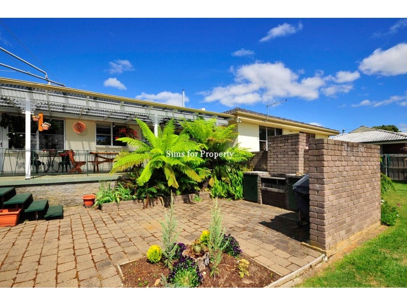 9 Beech Road, Norwood TAS 7250