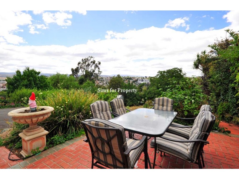 9 Hillside Crescent, West Launceston TAS 7250