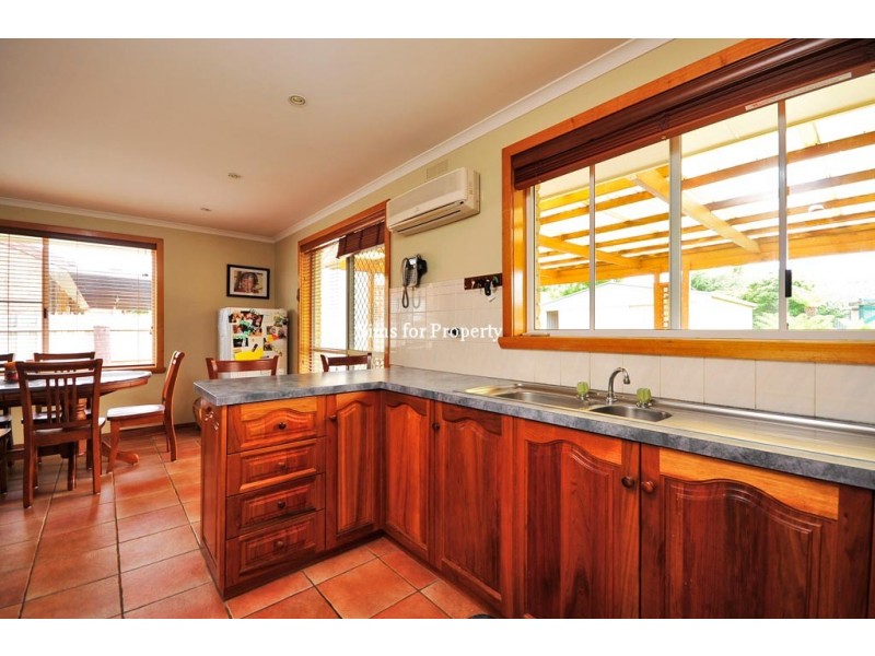 10 Packham Street, Newnham TAS 7248